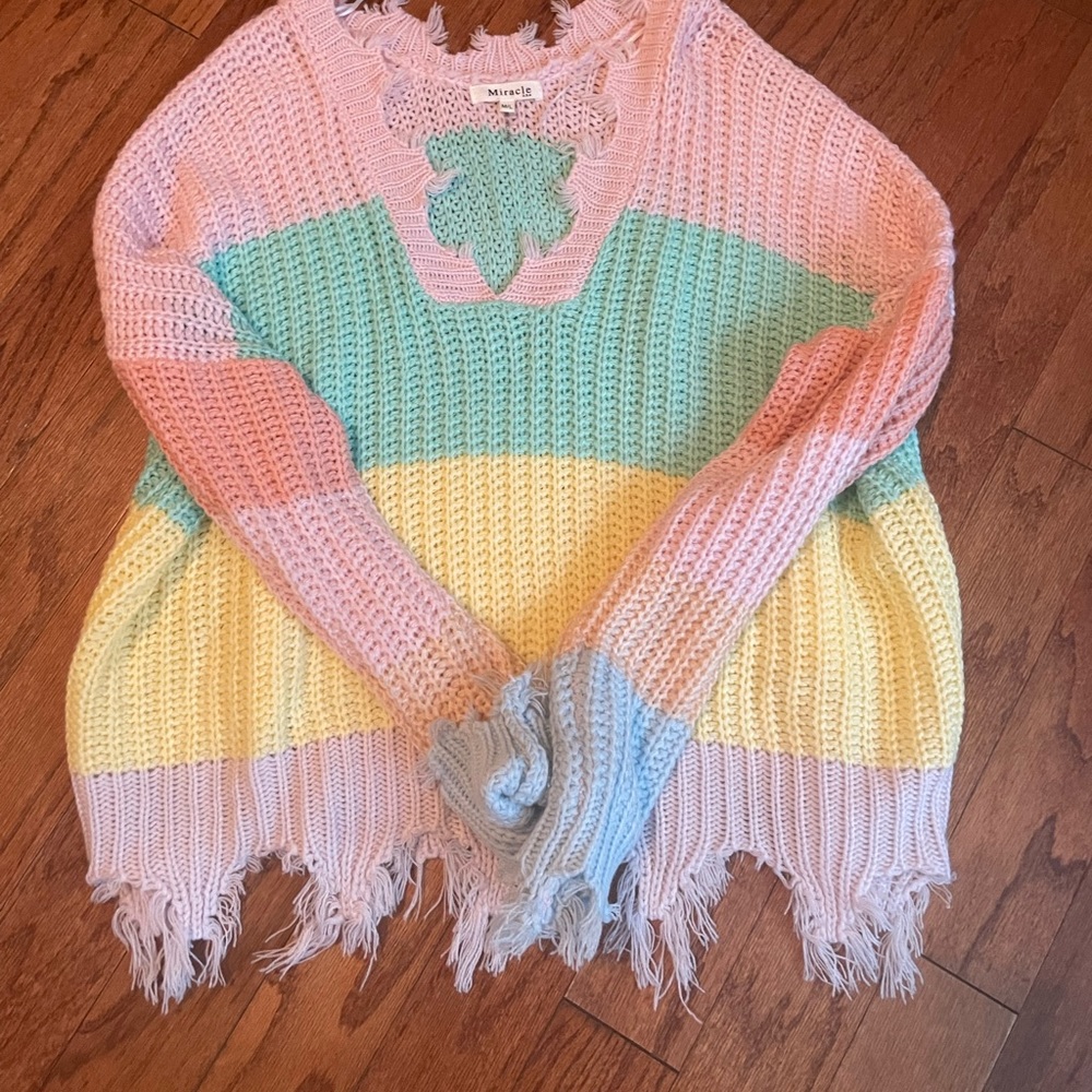 Boutique Sweater!!